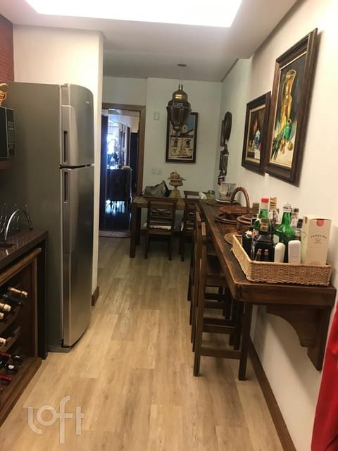 Image 17 - 227825